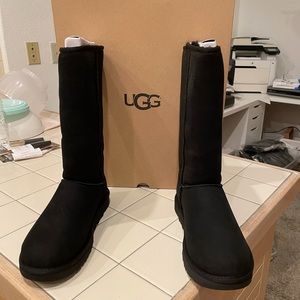 Brand New - UGG size 8 Classic Tall Black